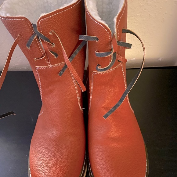 Fleece lined boots/booties - Picture 2 of 4